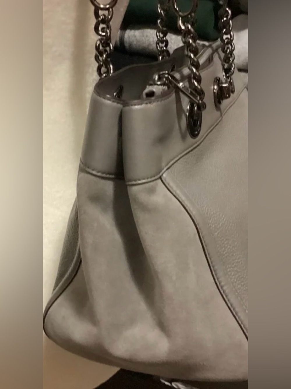 Coach EUC Gray Edie turn-lock Leather and Suede Shoulder Bag Retails $495 - Picture 7 of 12